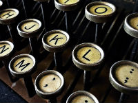 eadhsy-typewriter_photo